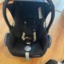 maxi cosy car seat and base Image 2