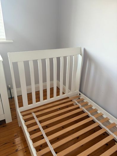 Single bed - white sleigh bed