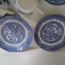 vintage willow cups, saucers and bowl, blue willow cups Image 7