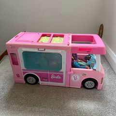 Barbie camper van