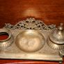 Brass inkwell (29cm x 12cm) Image 5