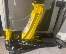 Yellow/black 3 Ton low profile trolley jack