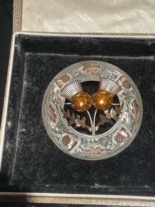 Ward Brothers WBS Sterling Silver and 9ct gold Thistle Pin brooch with hallmarks on silver and on gold portions 1954