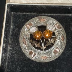 Ward Brothers WBS Sterling Silver and 9ct gold Thistle Pin brooch with hallmarks on silver and on gold portions 1954