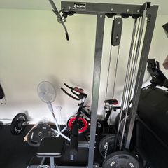Lat pulldown / low row (Bodymax CF660)