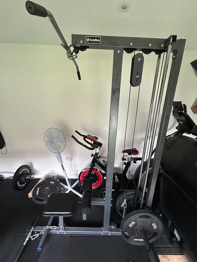 Lat pulldown / low row (Bodymax CF660)