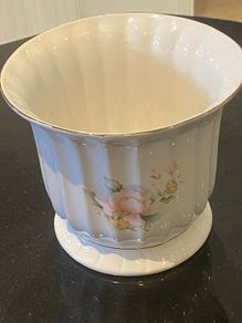 Vintage plant holder