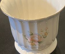 Vintage plant holder