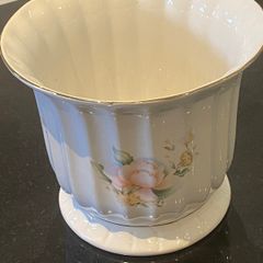 Vintage plant holder