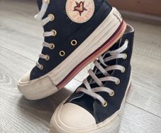 Converse uk12