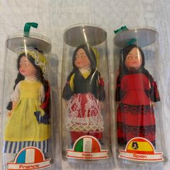 3 x  vintage national costume dolls