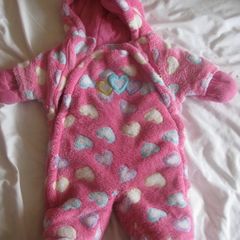 Cute all in one snow suit.