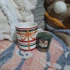 Yankee candle votive holder and candle