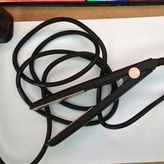 Christina Aguilera Hair Straightener