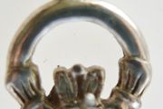 Vintage Sterling Silver Birthstone Claddagh Pendant Necklace 2,5g Length 18"