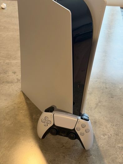 Playstation 5 - PS5 - Disc Model