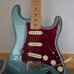 Fender Player Strat