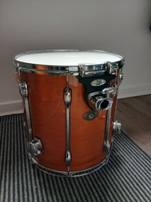 Pearl floor tom or bass drum