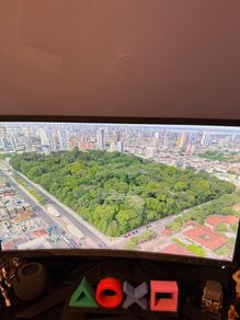 Gaming pc and monitor