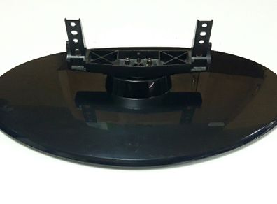 Tv Stand.  In Good Conditions.