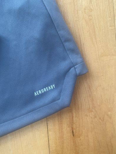 Adidas Age 9-10 t-Shirts AEROREADY 1 new