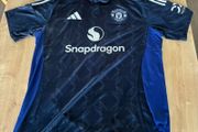Manchester United 2024/25 Away adidas Shirt XL GARNACHO 17