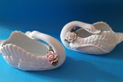 Swans planters