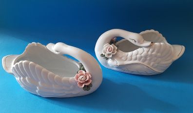Swans planters