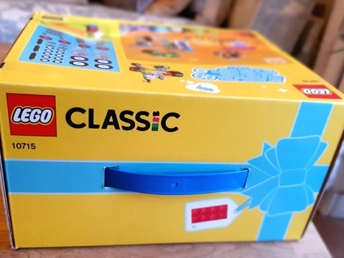 New Unopened Rare Retired Lego Classic Bricks On A Roll (10715)