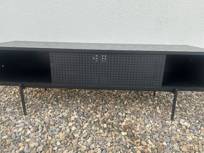 Tv unit