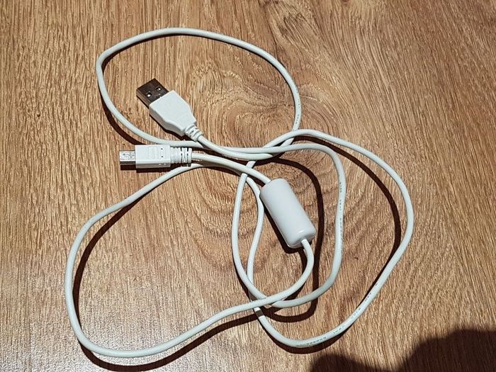 Usb data cable white
