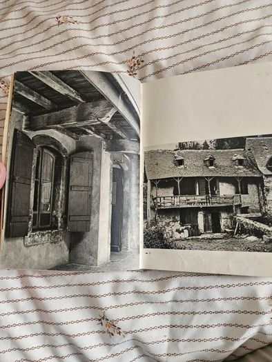 St Bernadette. A Pictorial Biography By Leonard Von Matt And Francis Trouchu. First Edition 1957. Large Volume Hardback In Fair Condition.  See Photos For Same.