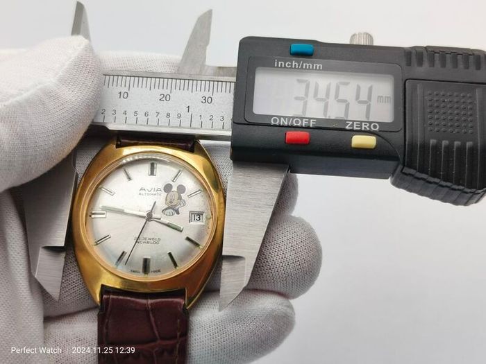 Vintage Swiss Avia Automatic men's Watch