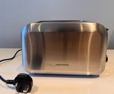 Bread Toaster - Morphy Richards