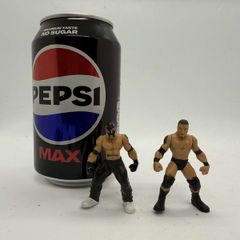 wwe Micro Batista & Rey mysterio action figures