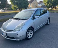 Toyota  Prius 1.5 Automatic 2011