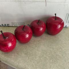 4 Vintage 1980 Marble Red Apple Paperweight Each is 20.00 euro