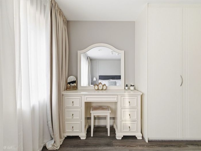 Large Dressing Table