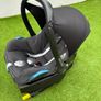Maxi Cosi Car seat and Isofix Base Image 3