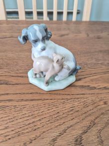 Lladro dog and cat in harmony