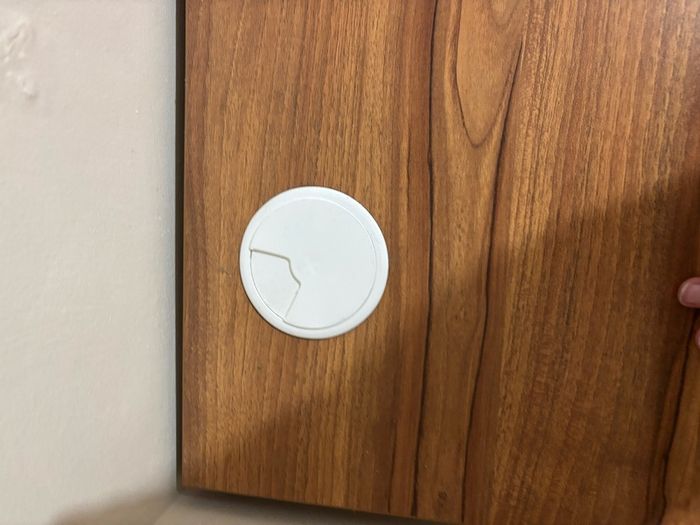 Free Desk For Collection
