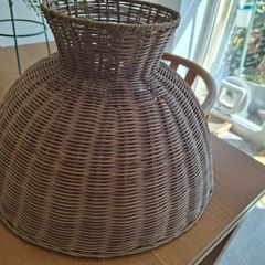 Rattan lampshade