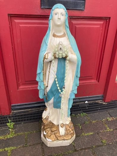 Large Virgin Mary statue free postage