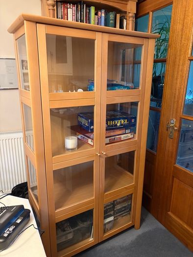 Glass cabinet