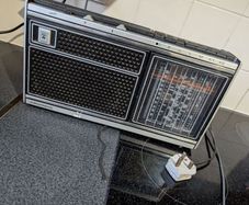 Vintage 1973 Grundig Concert Boy 1100 radio