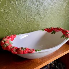 Ceramic tomato serving bowl