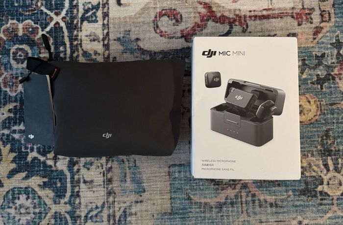 DJI Mic Mini Wireless Microphone Kit (2 TX, 1 RX and Charging Case)