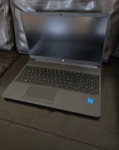 HP  250 G8   i5/11gen , 16gb/Ssd 512Gb