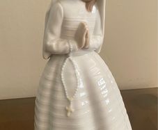 Nao Praying Communion Girl