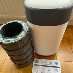 Tommy Tippee Nappy Bin & 5 Refills